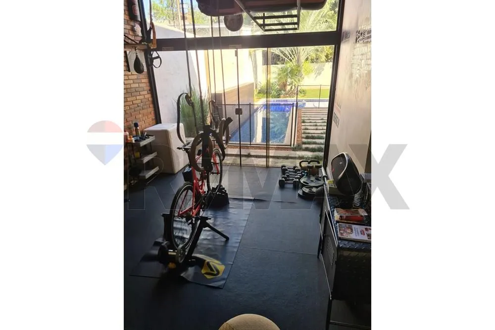 VENDO CASA 2 PLANTAS 4 HAB.PISCINA Y AREA COMPLETA DE SERV,GIMNASIO-BO.SAN MIGUEL-SAN LORE — foto 3