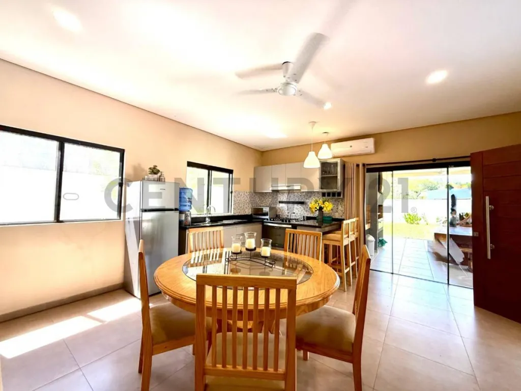 Vende hermosa casa en San Bernardino, Cordillera — foto 3