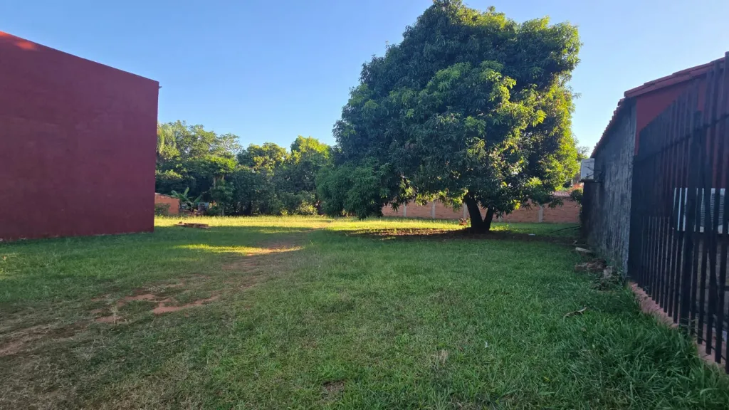 TERRENO EN EL CENTRO DE ITAUGUA — foto 2