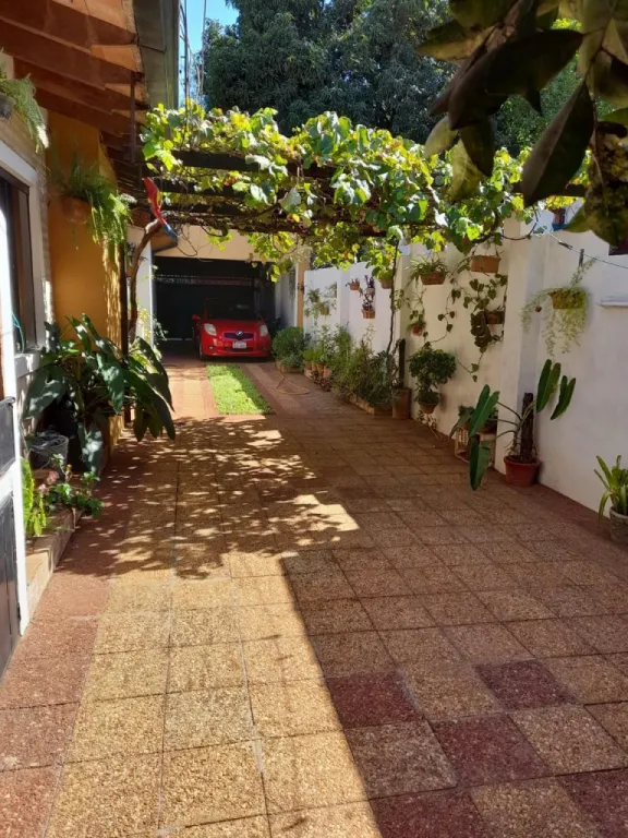 VENDO CASA EN PLANTA BAJA ZONA AVDA. BRUNO GUGGIARI, BELLA VISTA — foto 3