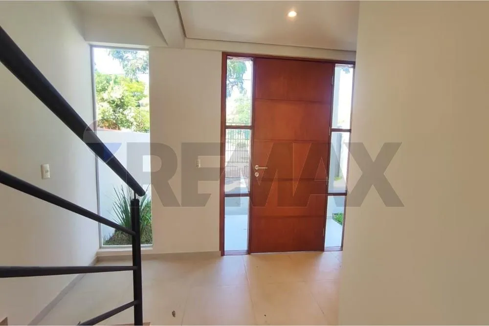 EN VENTA DÚPLEX TOSCANO A ESTRENAR – LUQUE — foto 2
