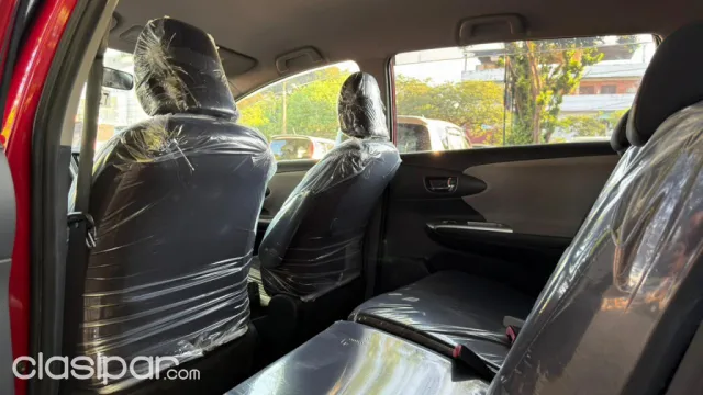 Toyota Wish 2011 — foto 7