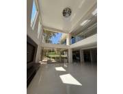 VENDO CASA EN PARANA COUNTRY CLUB