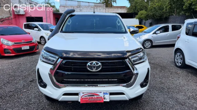 Toyota Hilux 2021 — foto 2