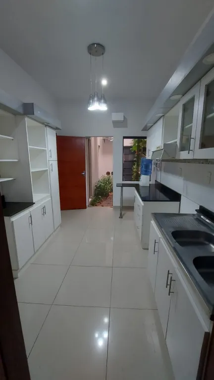 ALQUILO DUPLEX EN ASUNNCION BARRIO MANORA COD 6418 — foto 2