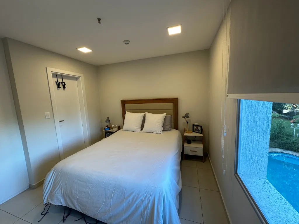 VENDO departamento de 2 dormitorios con balcón, cochera y baulera en Home Herrera — foto 2