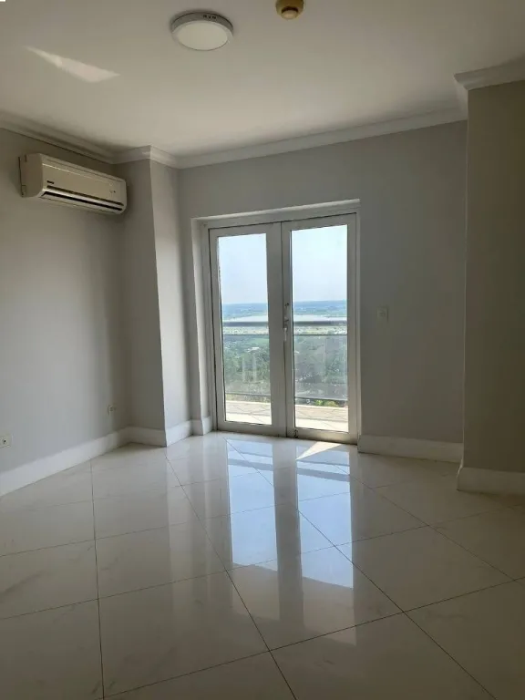 Vendo Dpto. amplio y lujoso de 3 dormitorios ubicado en el exclusivo Edificio Karimi — foto 3