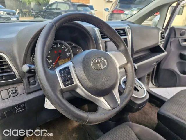 Toyota Vitz 2013 — foto 7