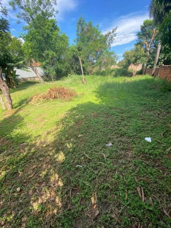 VENDO HERMOSO TERRENO CON EXCELENTE UBICACIÓN EN BARRIO CAPILLA DEL MONTE DE SAN LORENZO. — foto 2