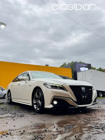 Toyota Crown 2018 - foto 2