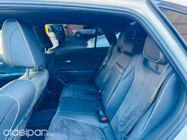 Toyota Crown 2018 — foto 5