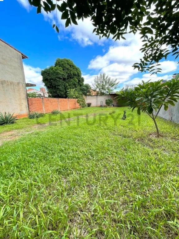 VENTA DE TERRENO AMURALLADO BARRIO SAN MIGUEL SAN LORENZO (ZONA LAGUNA GRANDE) — foto 2