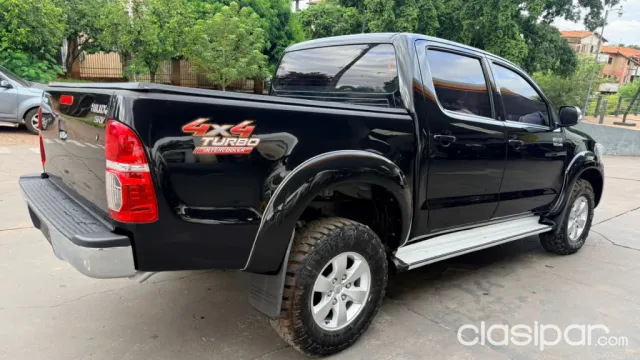 Toyota Hilux 2015 — foto 3