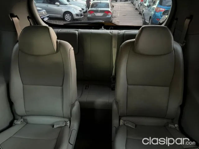 Kia Carnival 2015 — foto 3