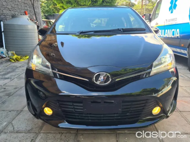 Toyota Vitz 2015 — foto 3