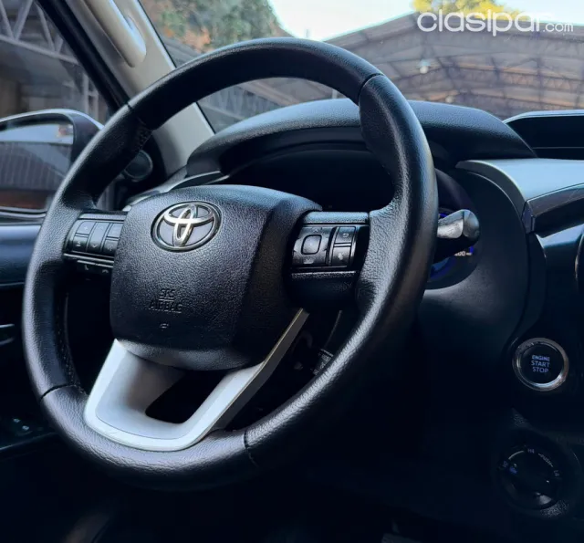 Toyota Hilux 2017 — foto 7