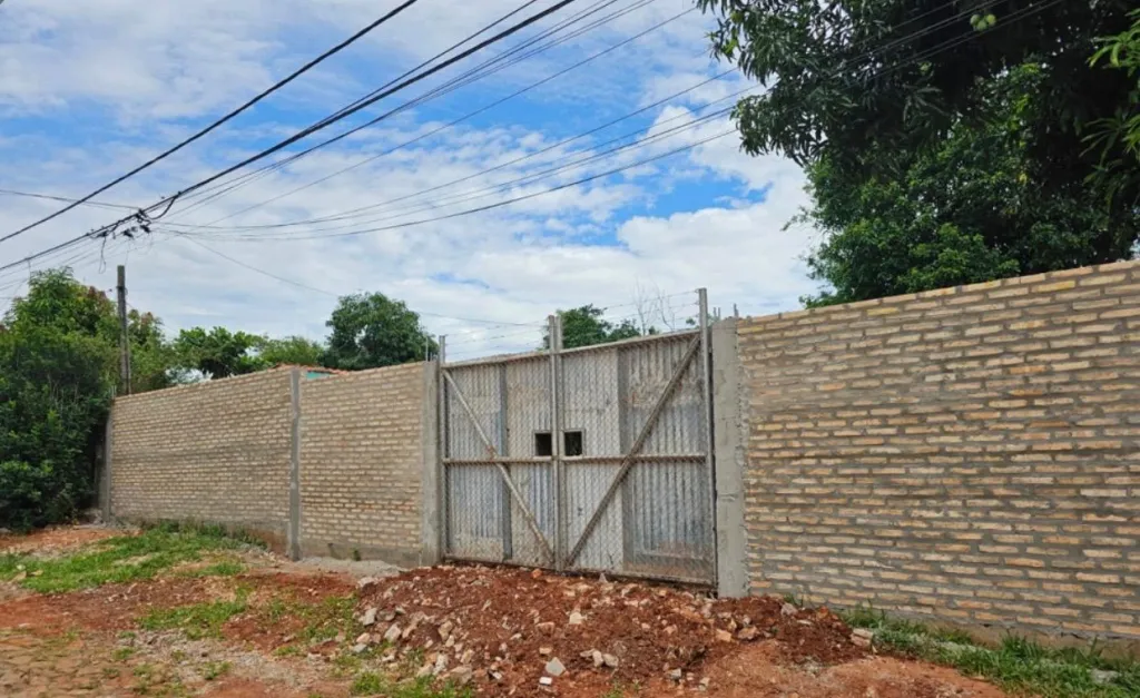 Se vende Depósito de 360 m2. con Terreno de 1.080 m2. En San Lorenzo — фото 3