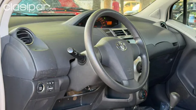 Toyota Vitz 2011 — foto 5