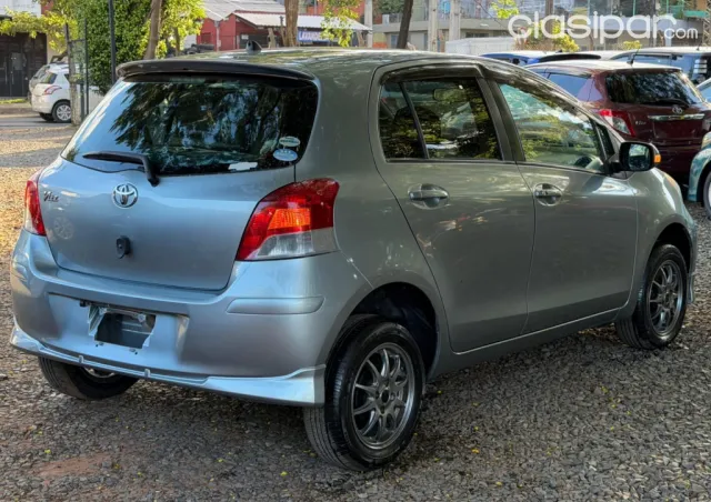 Toyota Vitz 2011 - foto 8