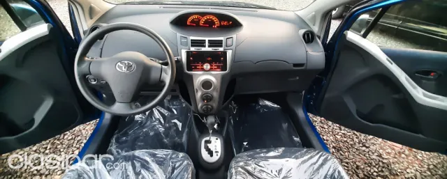 Toyota Vitz 2009 — foto 4