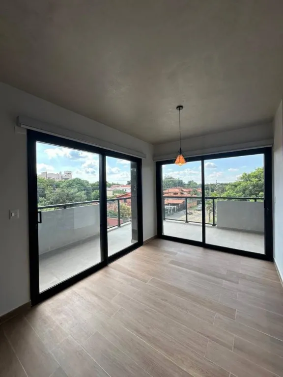 En Alquiler Departamento Los Laureles Asunción ID 47410 — photo 2