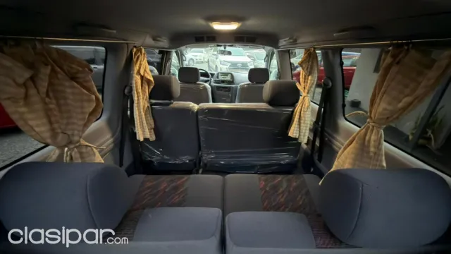 Toyota Noah 2002 — foto 4