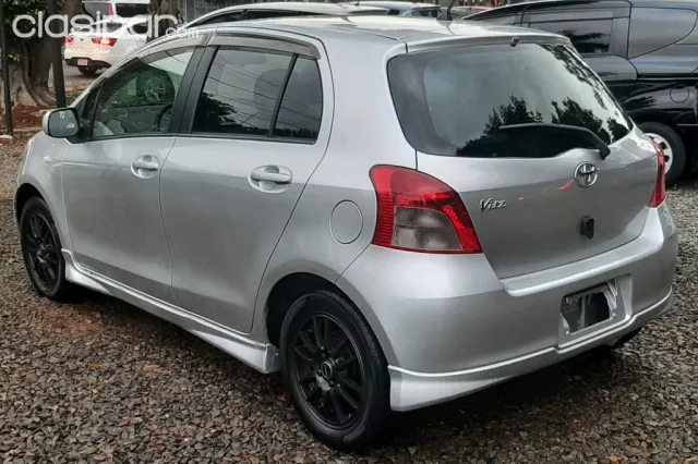 Toyota Vitz 2006 — foto 6