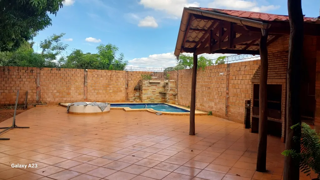 HERMOSA CASA QUINTA EN COLONIA JUAN DE SALAZAR-LIMPIO — foto 2
