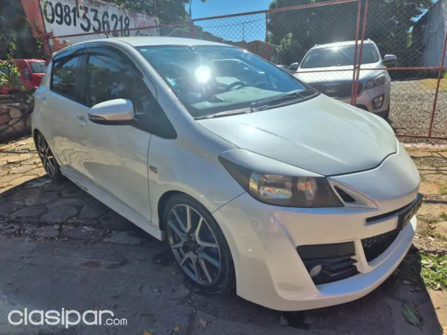 Toyota Vitz 2012 — foto 3