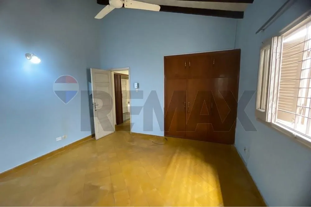 ALQUILO AMPLIA CASA EN BARRIO NAZARETH — foto 3