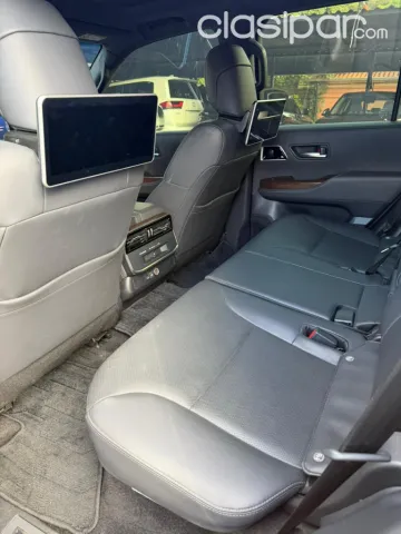 Toyota Land Cruiser 2024 - foto 8