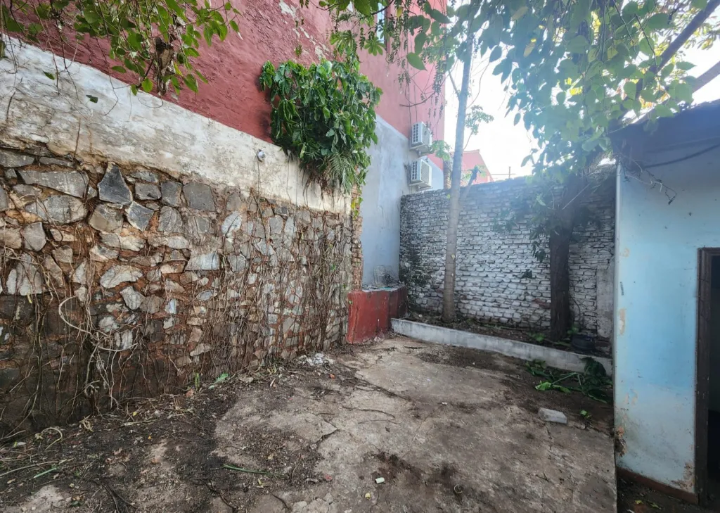 VENDO CASA EN ASUNCION BARRIO SAN ROQUE COD 6083 PRECIO: 680.000.000 GS — foto 2