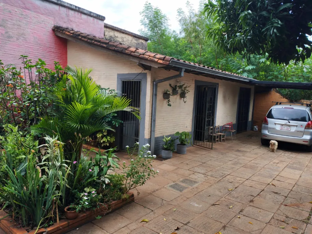VENDO CASA EN SAN LORENZO — foto 3