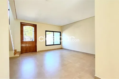VENDO DÚPLEX A ESTRENAR EN BARRIO ITÁ ENRAMADA!! — foto 3