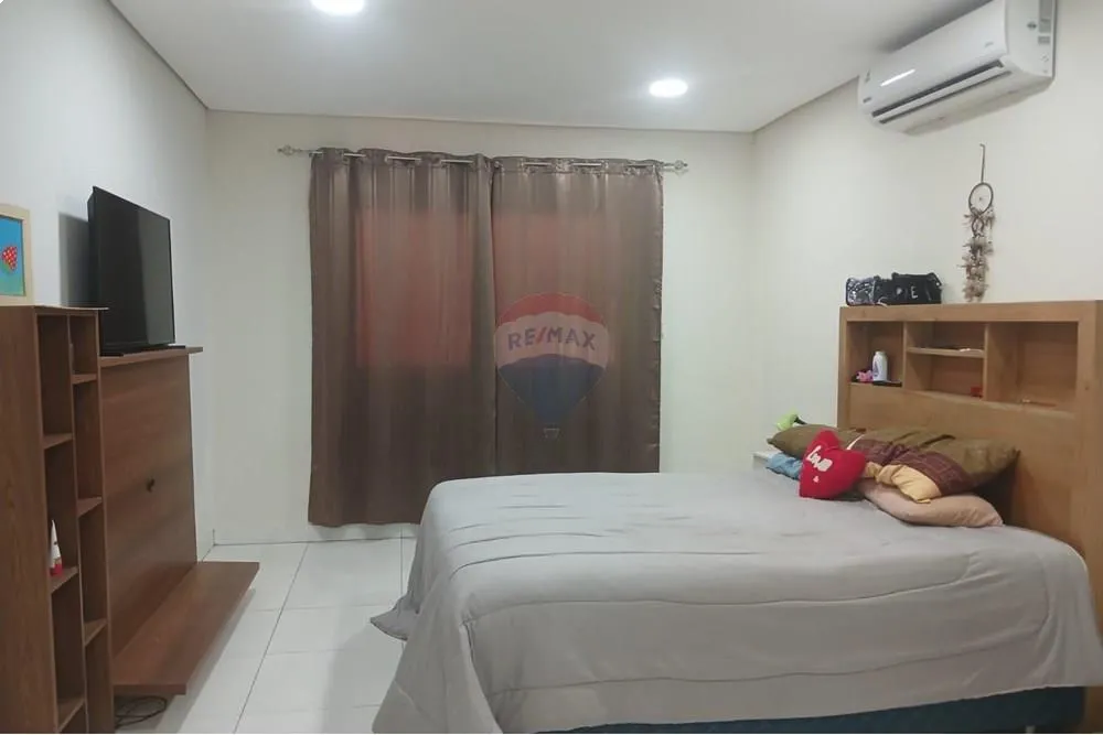 Casa - Venta - Luque, Central, Paraguay — foto 3