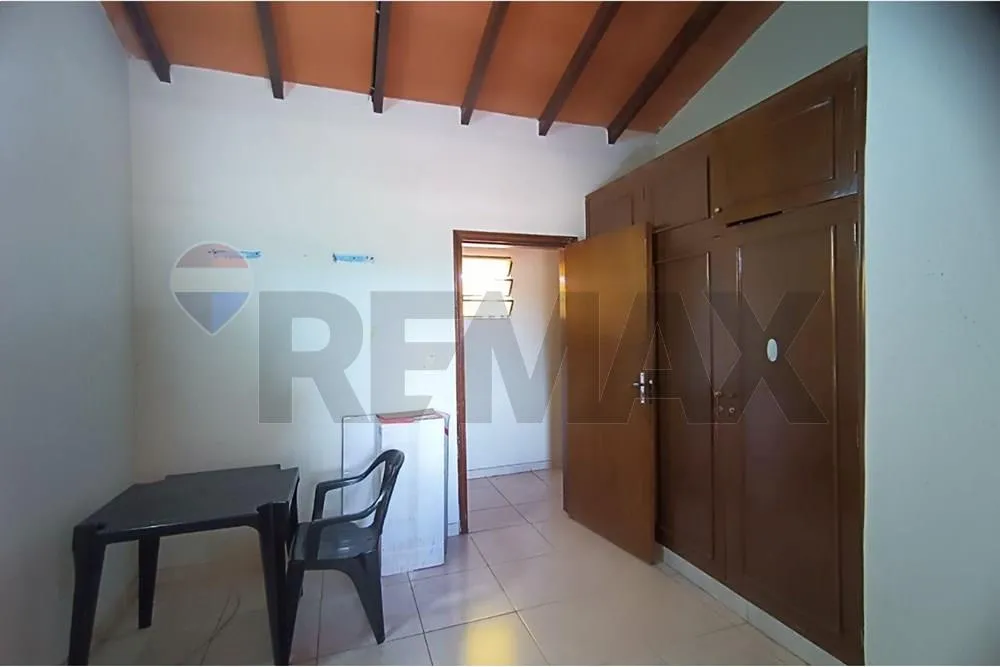 Casa de 5 dormitorios en esquina - Fernando Sur — foto 2