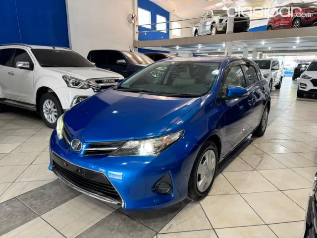Toyota New Auris 2013 - foto 2