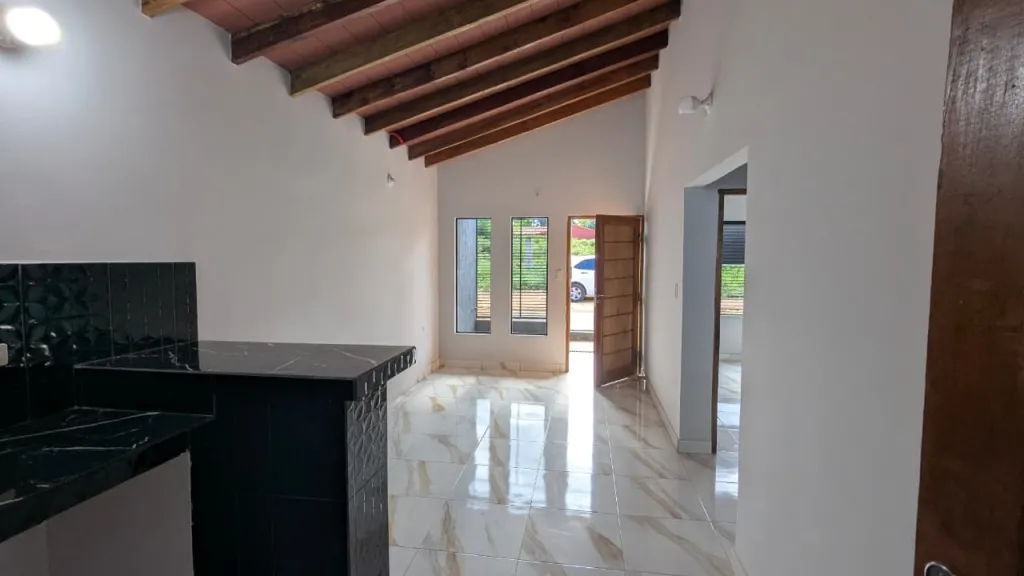 Moderna Casa en Venta – Capiatá — foto 3