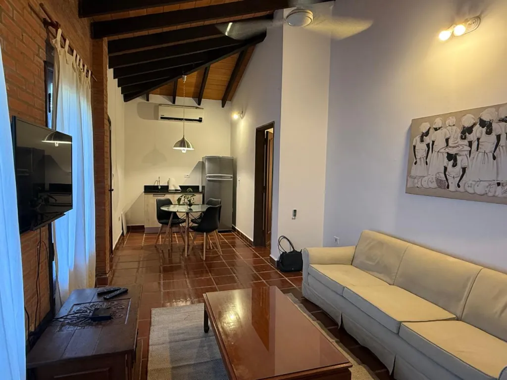Se Alquila Casa de 1 Dormitorio, en barrio Ycua Sati. Amoblada y equipada — foto 3