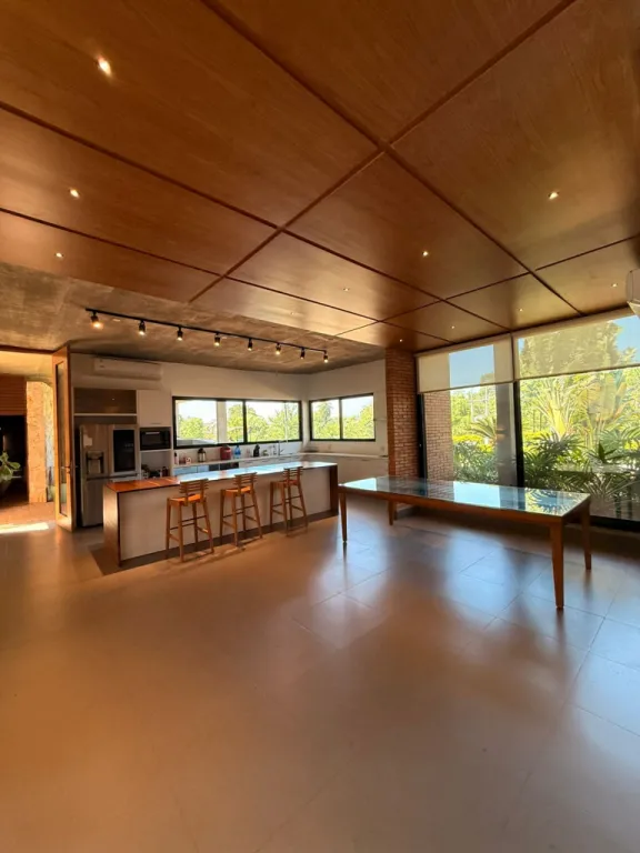 VENDO RESIDENCIA DE LUJO EN SURUBII MARIANO ROQUE ALONSO — foto 3