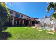 VENDO CASA EN FERNANDO DE LA MORA ZONA NORTE