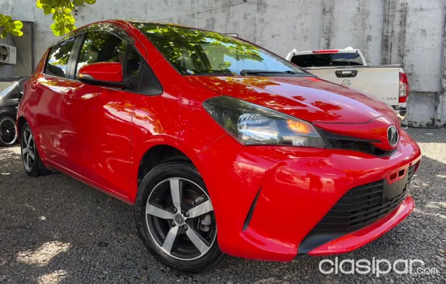Toyota Vitz 2015 — foto 2