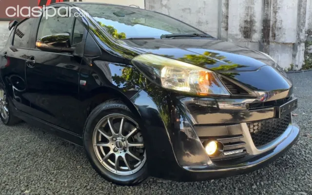 Toyota Vitz 2014 — foto 2