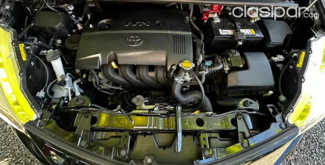 Toyota Vitz 2014 — foto 4