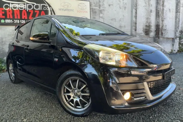 Toyota Vitz 2014 — foto 5