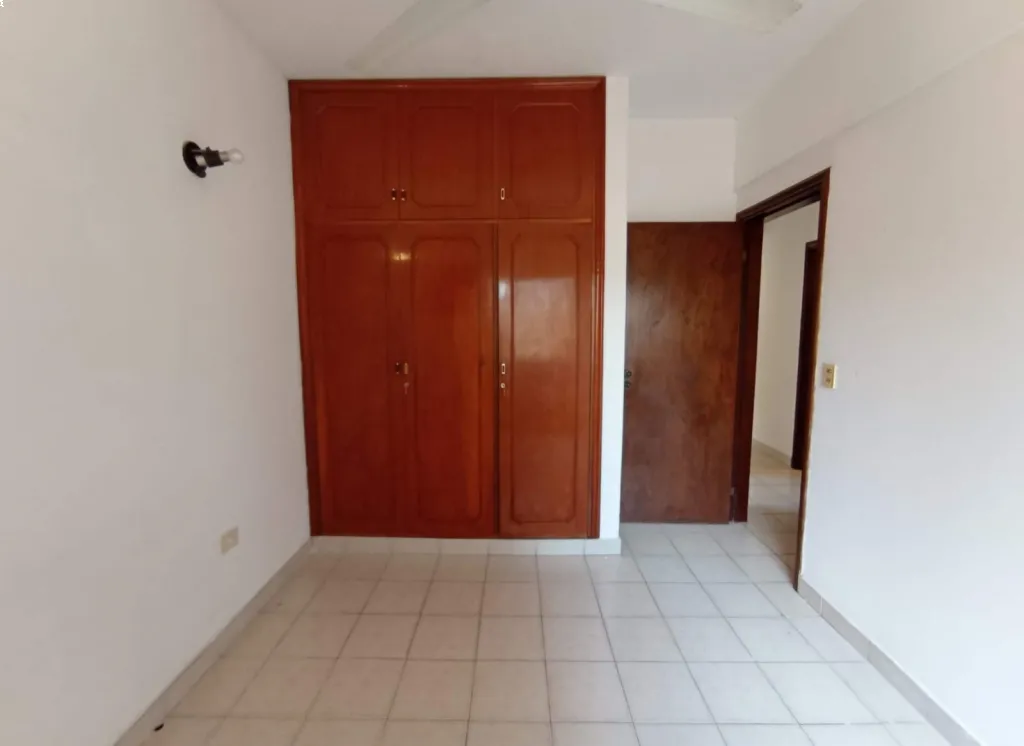 ALQUILO DPTO DE 2 DORMITORIOS ZONA COLEGIO CRISTO REY — Foto 3