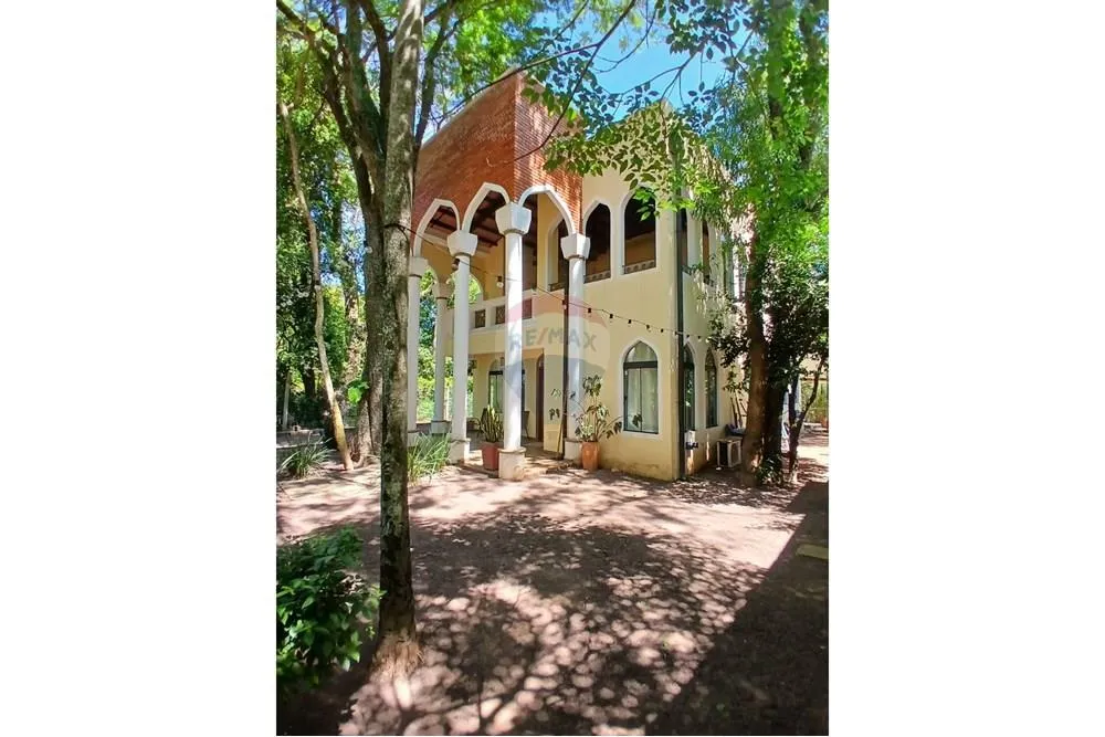 VENDO CASA ARQUITECTURA ARABE EN SAN BERNARDINO-BO.SADI 2 A 300 MTRS DE NEUMANN — foto 3