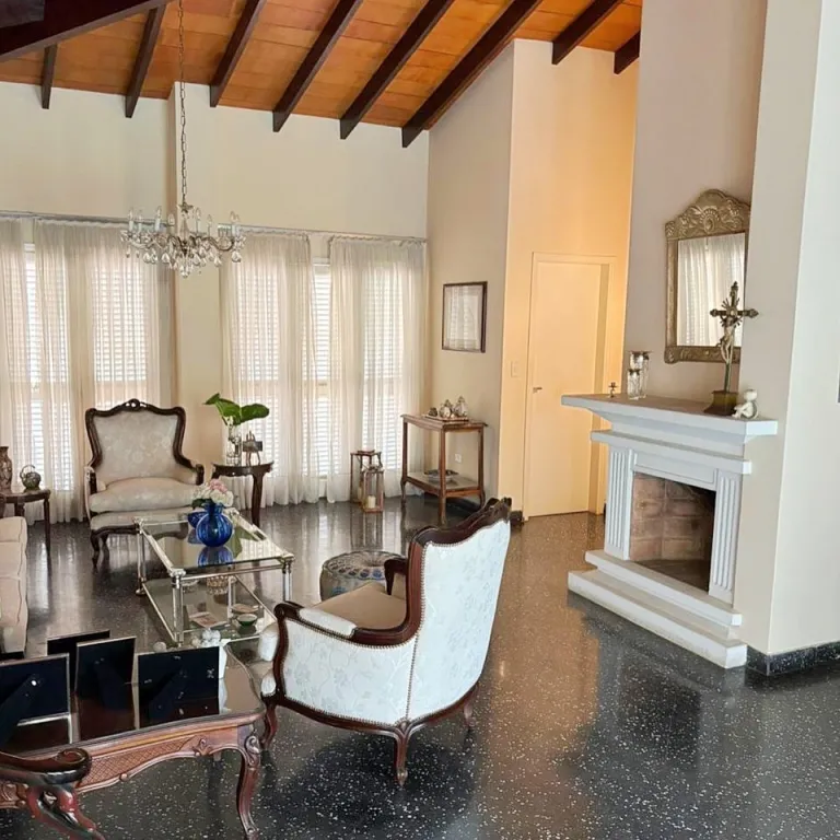 Vendo casa de 3 dormitorios en el barrio mariscal López Asuncion — foto 3