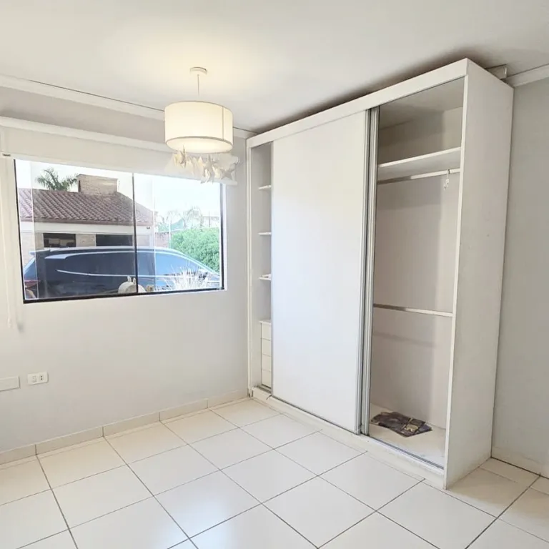Vendo casa en Luque condominio de 3 dormitorios — foto 3