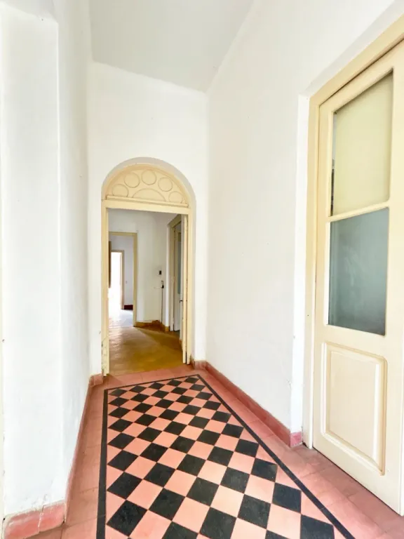 VENDO CASA ANTIGUA EN EL CASCO HISTÓRICO DE ASUNCIÓN — foto 3